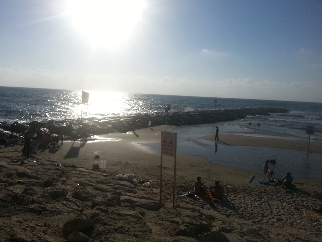 חוף התופים בתל אביב - חגיגת מוסיקה אורבנית מול הים